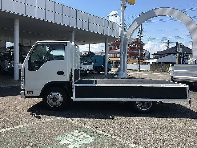 いすゞ エルフ TPG-NJS85A(4WD)の写真11
