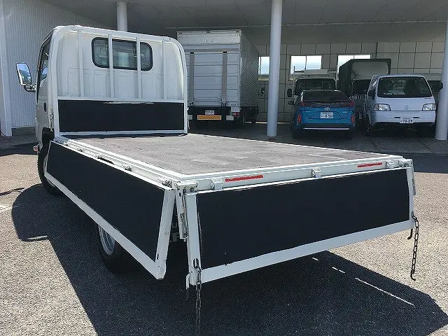 いすゞ エルフ TPG-NJS85A(4WD)の写真13