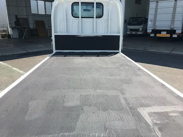 いすゞ エルフ TPG-NJS85A(4WD)の写真16