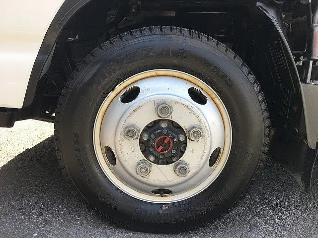 いすゞ エルフ TPG-NJS85A(4WD)の写真27