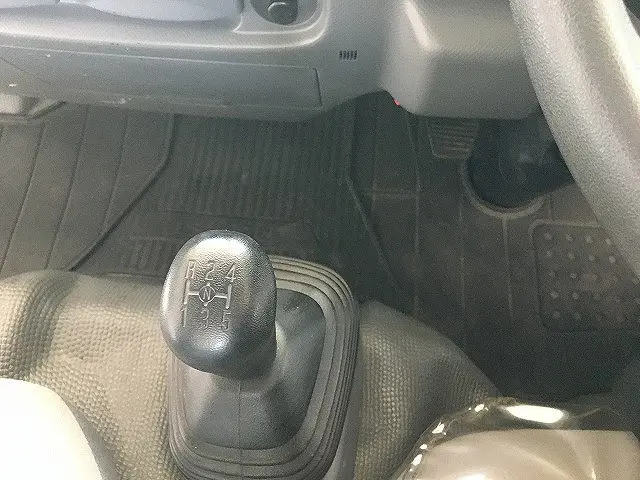 いすゞ エルフ TPG-NJS85A(4WD)の写真43