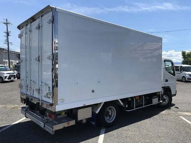 三菱 キャンター 2PG-FEB50(2WD)の写真8
