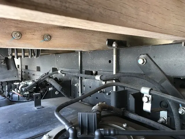 三菱 キャンターガッツ TPG-FEA50(2WD)の写真35