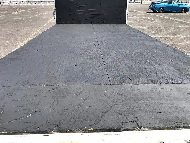 三菱 キャンターガッツ TPG-FEA50(2WD)の写真47