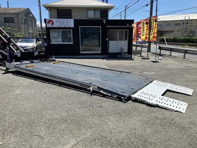 いすゞ エルフ 2RG-NPR88AN(2WD)の写真14