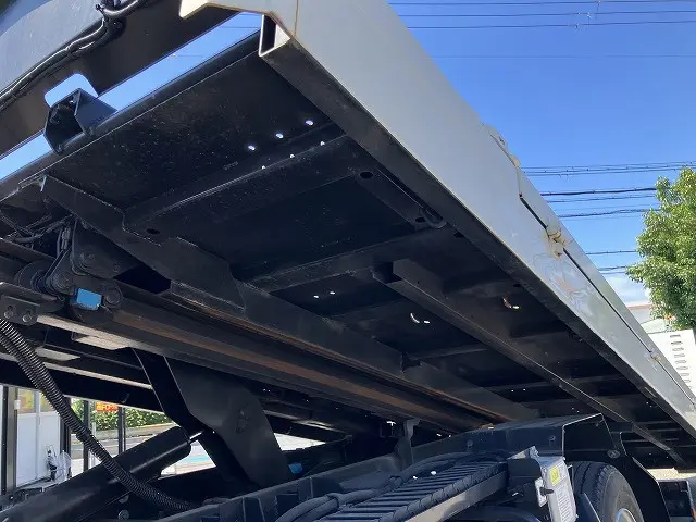 いすゞ エルフ 2RG-NPR88AN(2WD)の写真26