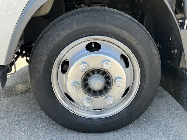 いすゞ エルフ 2RG-NPR88AN(2WD)の写真29