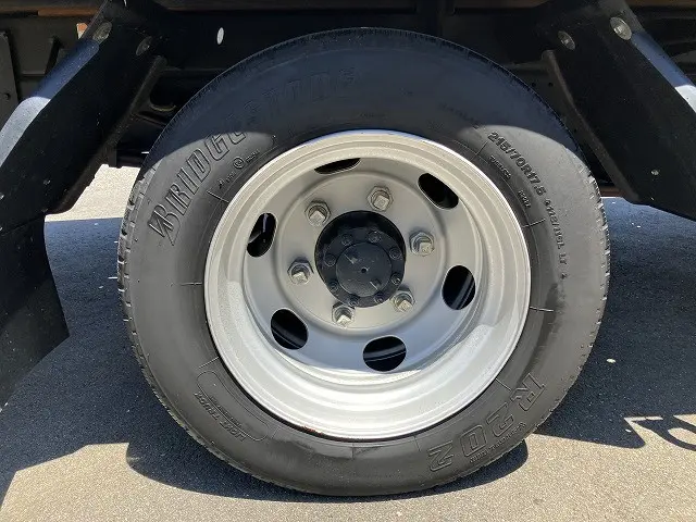 いすゞ エルフ 2RG-NPR88AN(2WD)の写真33