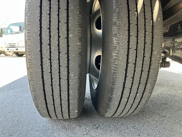 いすゞ エルフ 2RG-NPR88AN(2WD)の写真36