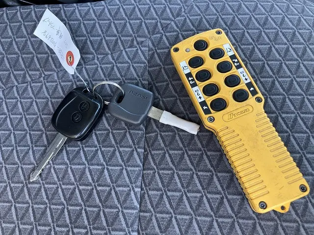 いすゞ エルフ 2RG-NPR88AN(2WD)の写真49