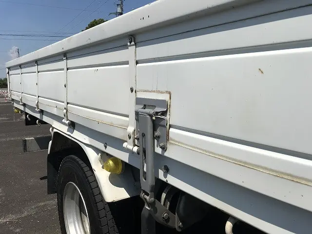 いすゞ フォワード TKG-FRR90S2(2WD)の写真17