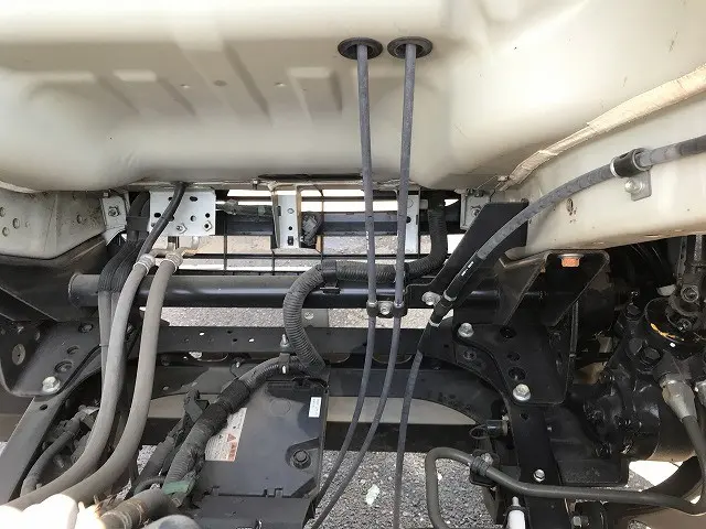 いすゞ フォワード TKG-FRR90S2(2WD)の写真23