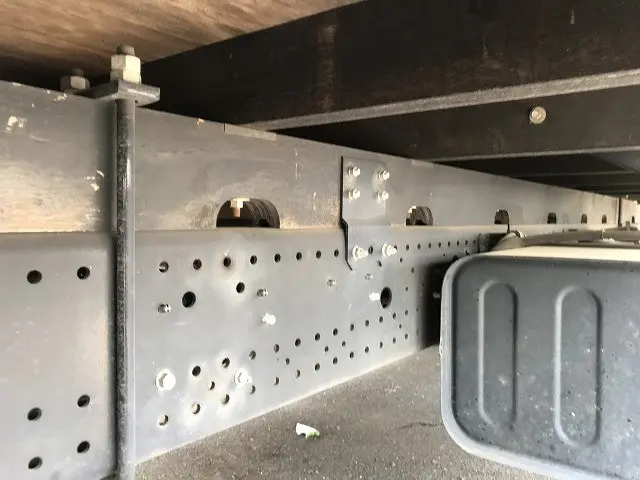 いすゞ フォワード TKG-FRR90S2(2WD)の写真33