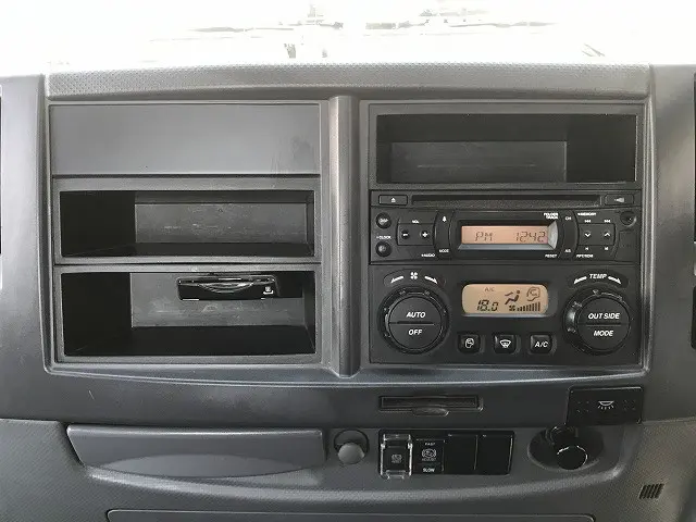 いすゞ フォワード TKG-FRR90S2(2WD)の写真44