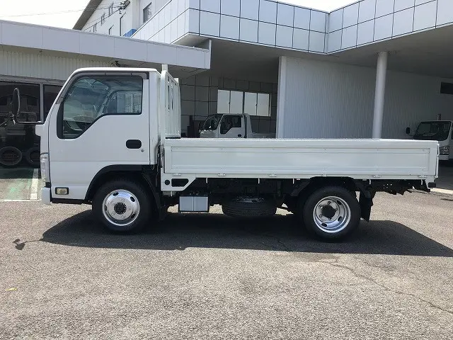 いすゞ エルフ TPG-NJS85A(4WD)の写真4