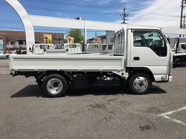 いすゞ エルフ TPG-NJS85A(4WD)の写真5