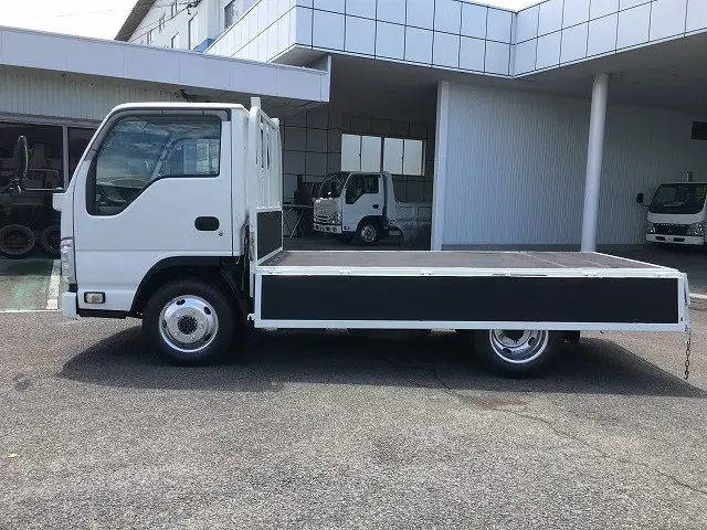 いすゞ エルフ TPG-NJS85A(4WD)の写真11