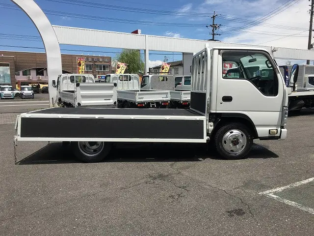 いすゞ エルフ TPG-NJS85A(4WD)の写真12