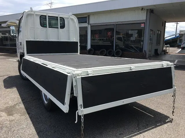 いすゞ エルフ TPG-NJS85A(4WD)の写真13