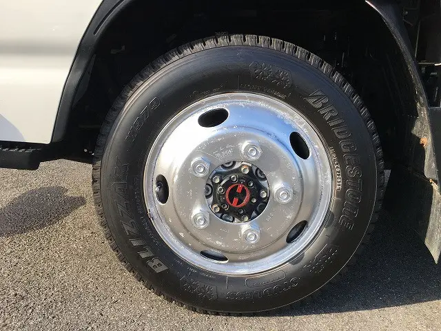 いすゞ エルフ TPG-NJS85A(4WD)の写真27