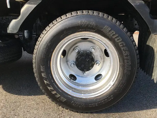 いすゞ エルフ TPG-NJS85A(4WD)の写真28