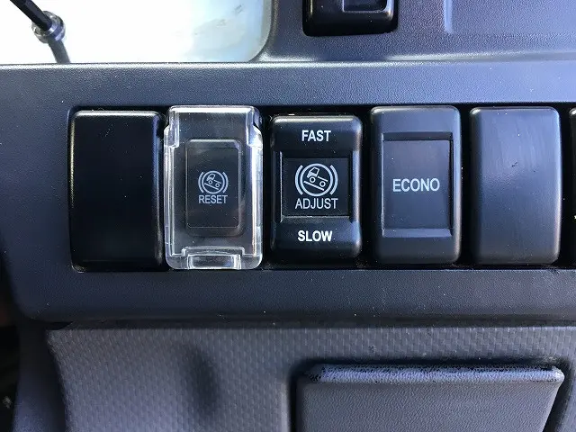 いすゞ エルフ TPG-NJS85A(4WD)の写真47