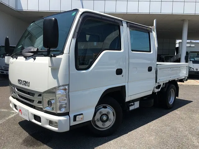 いすゞ エルフ 2RG-NJR88A(2WD)の写真1