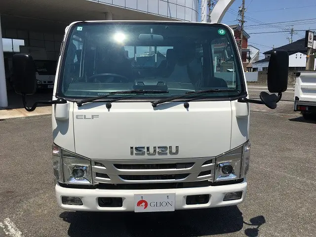 いすゞ エルフ 2RG-NJR88A(2WD)の写真2