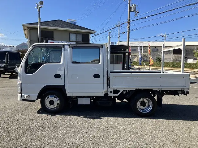 いすゞ エルフ 2RG-NJR88A(2WD)の写真4