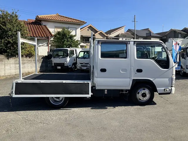 いすゞ エルフ 2RG-NJR88A(2WD)の写真12