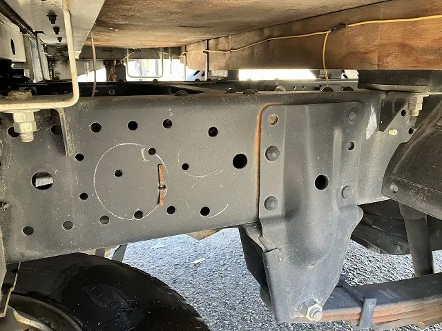 いすゞ エルフ 2RG-NJR88A(2WD)の写真29