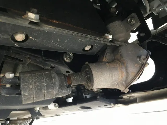 いすゞ エルフ 2RG-NJR88A(2WD)の写真32