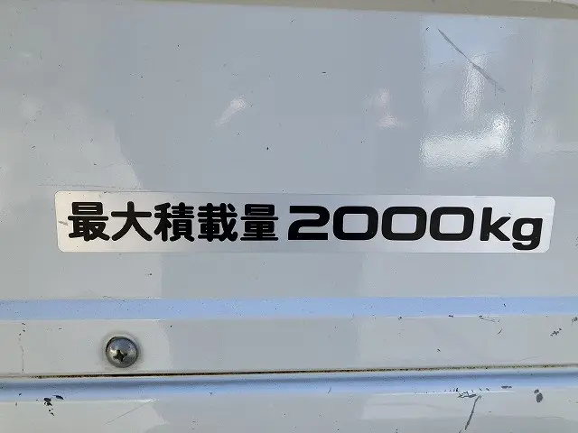 いすゞ エルフ 2RG-NJR88A(2WD)の写真33