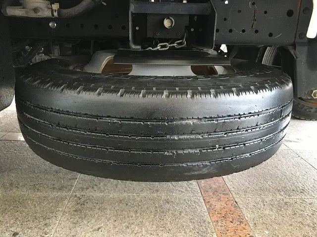 いすゞ エルフ 2RG-NJR88A(2WD)の写真38