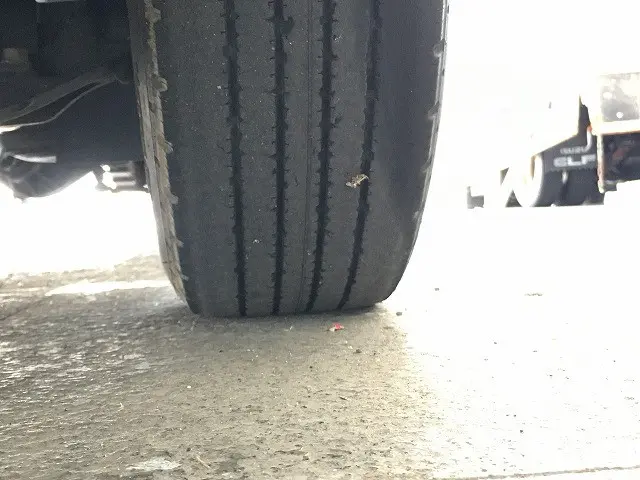 いすゞ エルフ 2RG-NJR88A(2WD)の写真39