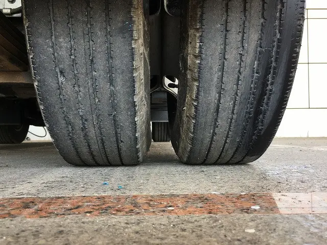 いすゞ エルフ 2RG-NJR88A(2WD)の写真41