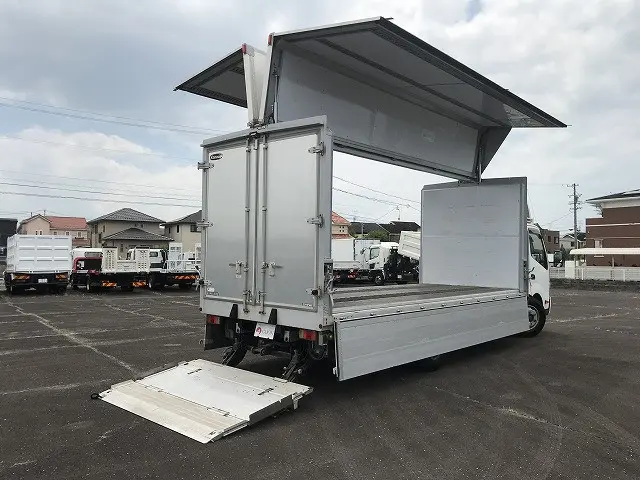 トヨタ ダイナ TDG-XZU722(2WD)の写真8