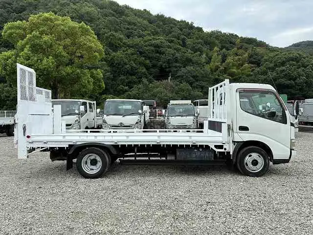 トヨタ ダイナ GE-RZU340(2WD)の写真5