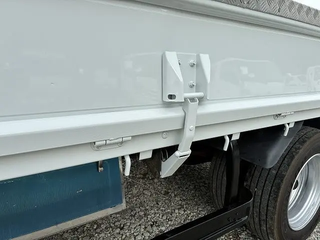 三菱 キャンター PDG-FE83DY(2WD)の写真17