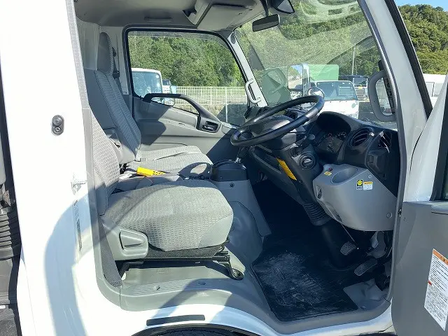 日野 デュトロ TPG-XZU722M(2WD)の写真21