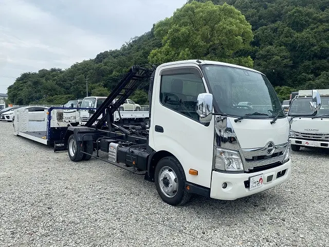 日野 デュトロ 2RG-XZU722M(2WD)の写真3