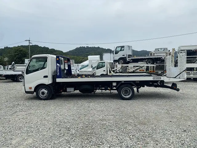 日野 デュトロ 2RG-XZU722M(2WD)の写真4