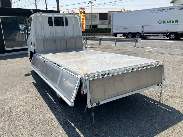 日野 デュトロ 2RG-XZU605M(2WD)の写真13