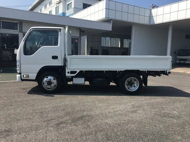 いすゞ エルフ TPG-NJS85A(4WD)の写真4