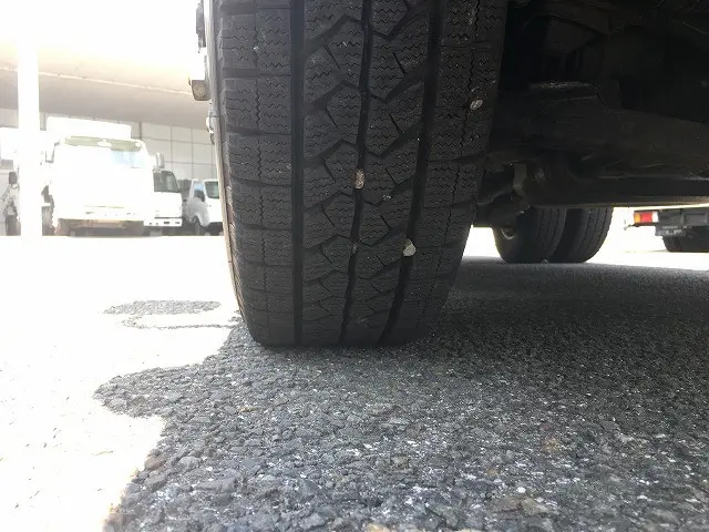 いすゞ エルフ TPG-NJS85A(4WD)の写真31