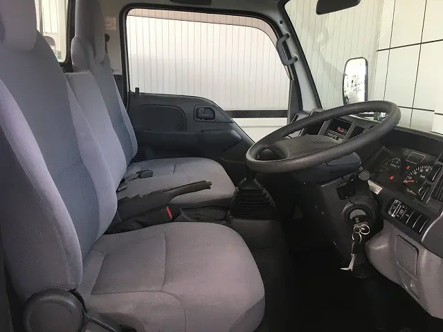 いすゞ エルフ TPG-NJS85A(4WD)の写真39