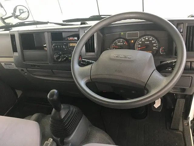 いすゞ エルフ TPG-NJS85A(4WD)の写真42
