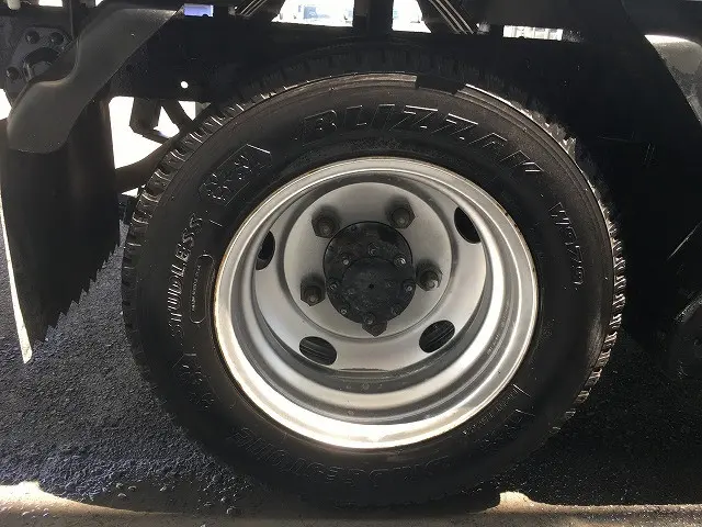 いすゞ エルフ TPG-NJS85A(4WD)の写真27