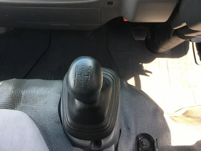 いすゞ エルフ TPG-NJS85A(4WD)の写真35