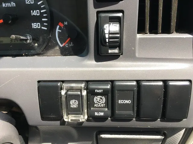 いすゞ エルフ TPG-NJS85A(4WD)の写真36